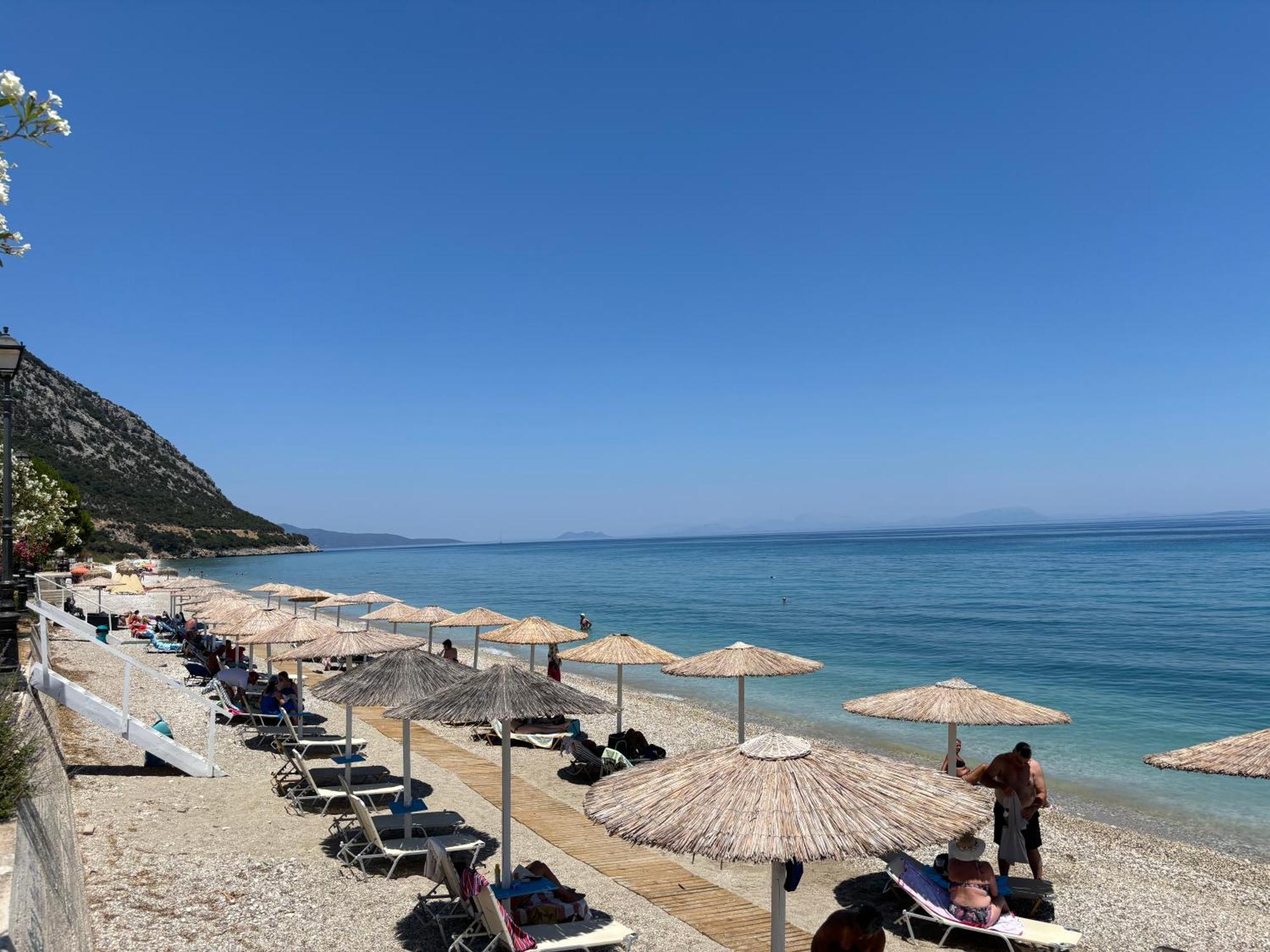 Friderica House Hotel Poros  ภายนอก รูปภาพ