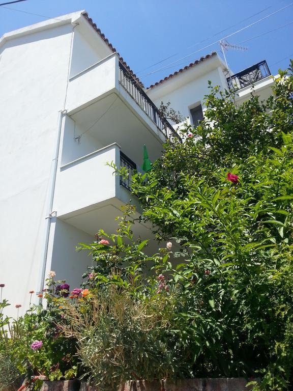 Friderica House Hotel Poros  ภายนอก รูปภาพ